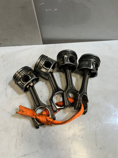 2014 Mini Cooper Countryman Piston with connecting rods 1.6 8575866 