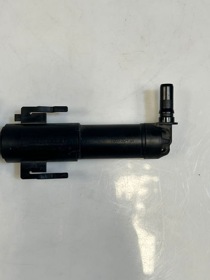2015 BMW 740i 7 Series G11 G12 HIGH PRESSURE Headlight Washer Nozzle 7357354