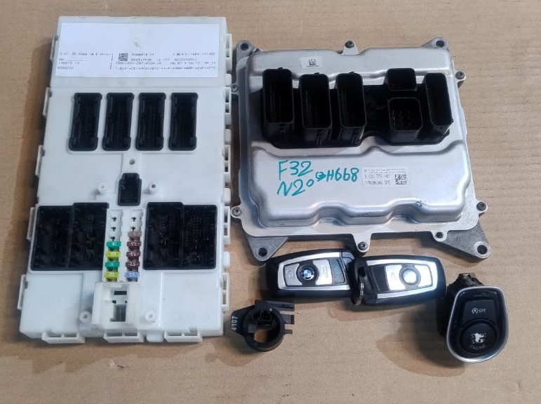 BMW F30 320i F32  F32 120i 320i N20 ENGINE CONTROL Unit ECU SET DME - 8631725