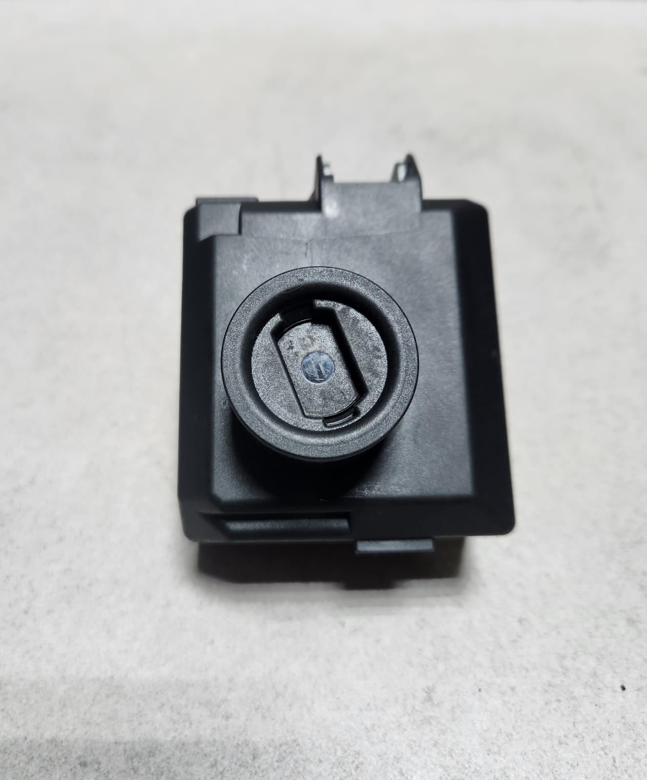 Mercedes-Benz GLA Ignition Switch A2469057503 GLA X156 W156