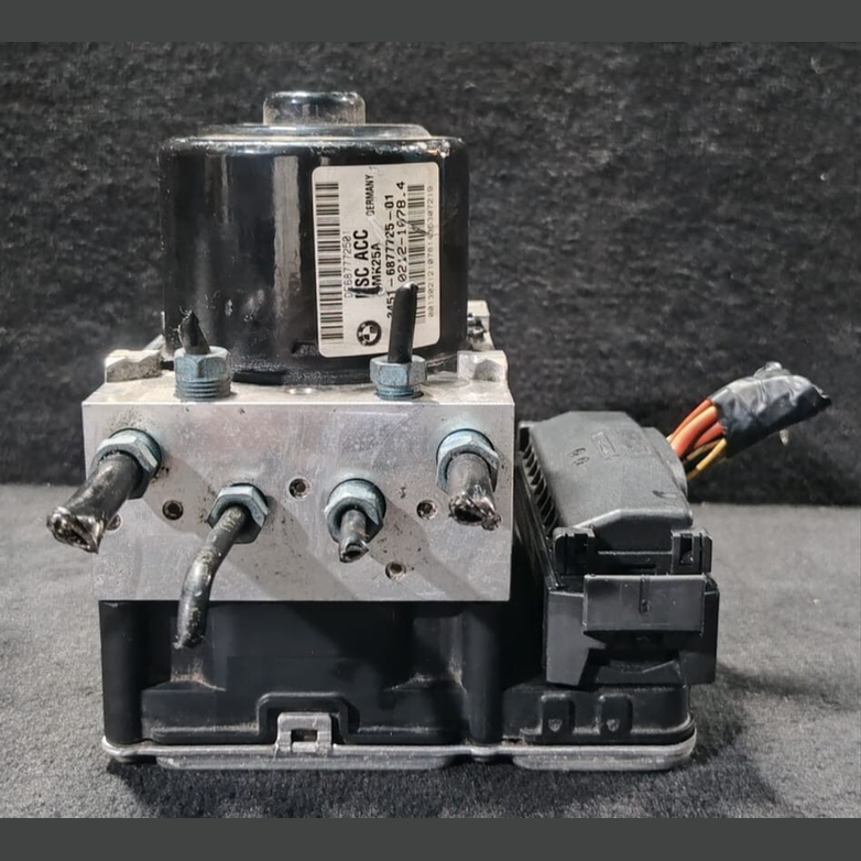 BMW F25 ANTI-LOCK BREAKING SYSTEM ABS MODULE PUMP OEM - 6877726