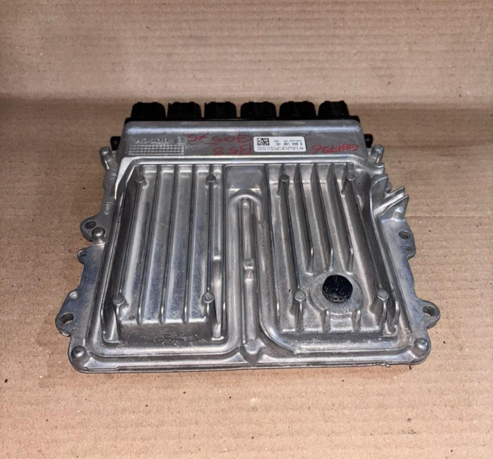 BMW G05 B58  ENGINE CONTROL UNIT ECU ONLY DME OEM  - 9844140