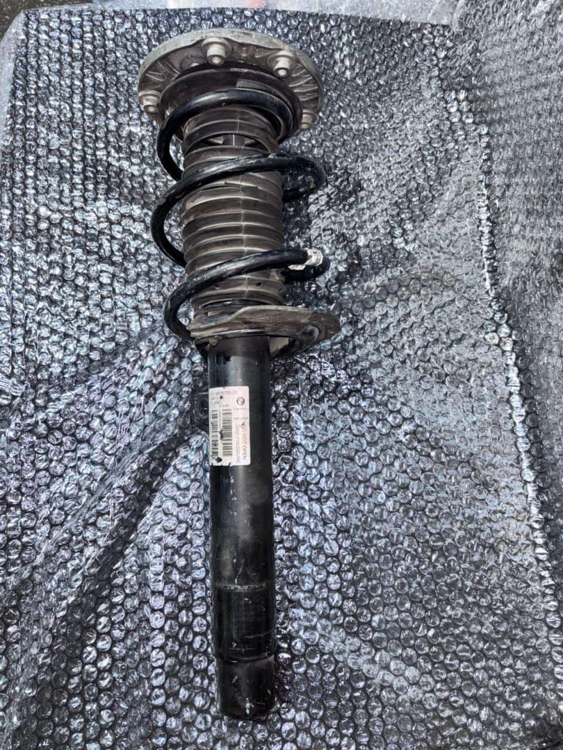 BMW Front Shock Absorber 6876755 3,4 Series F30 F32 F36 330e 40000 KM