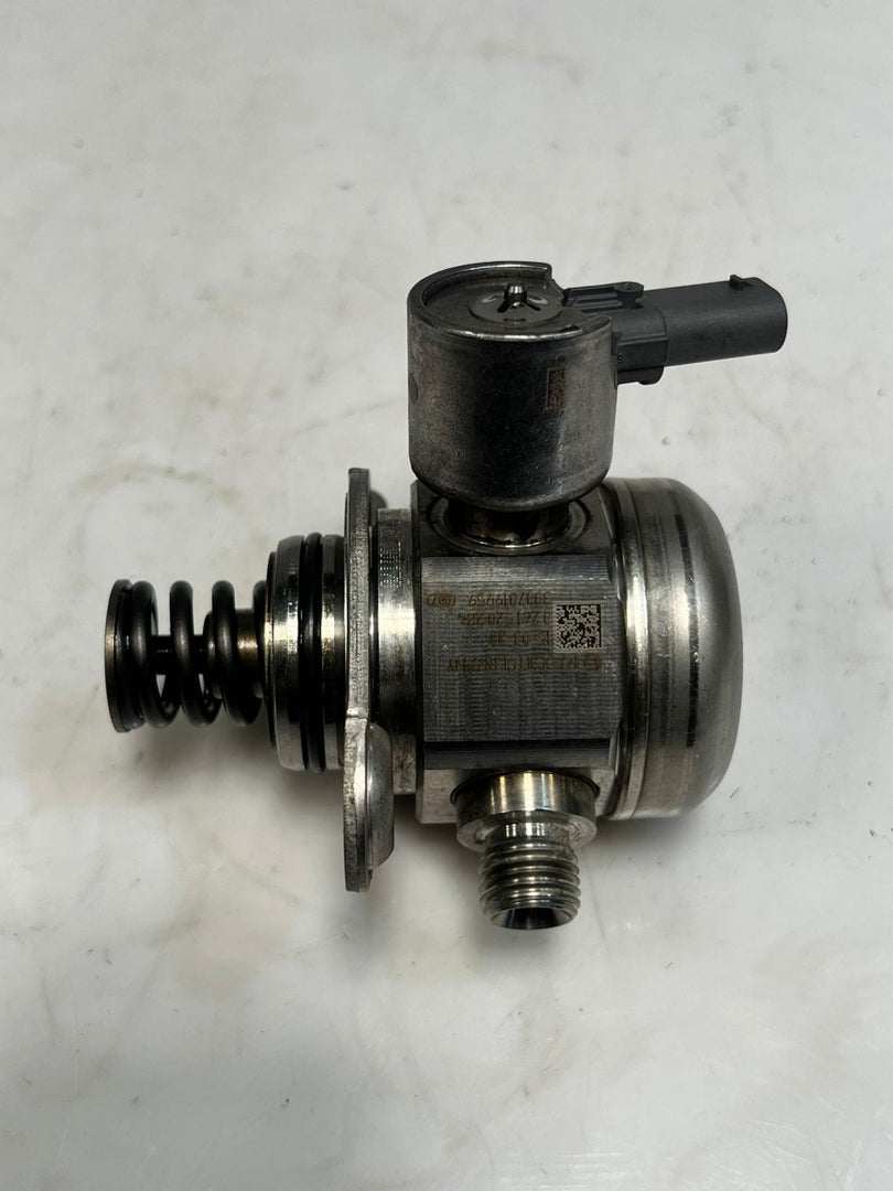 2013 BMW 135i F20 F22 F30 F31 F32 F10 F11 E84 High Pressure Fuel Pump 8604231