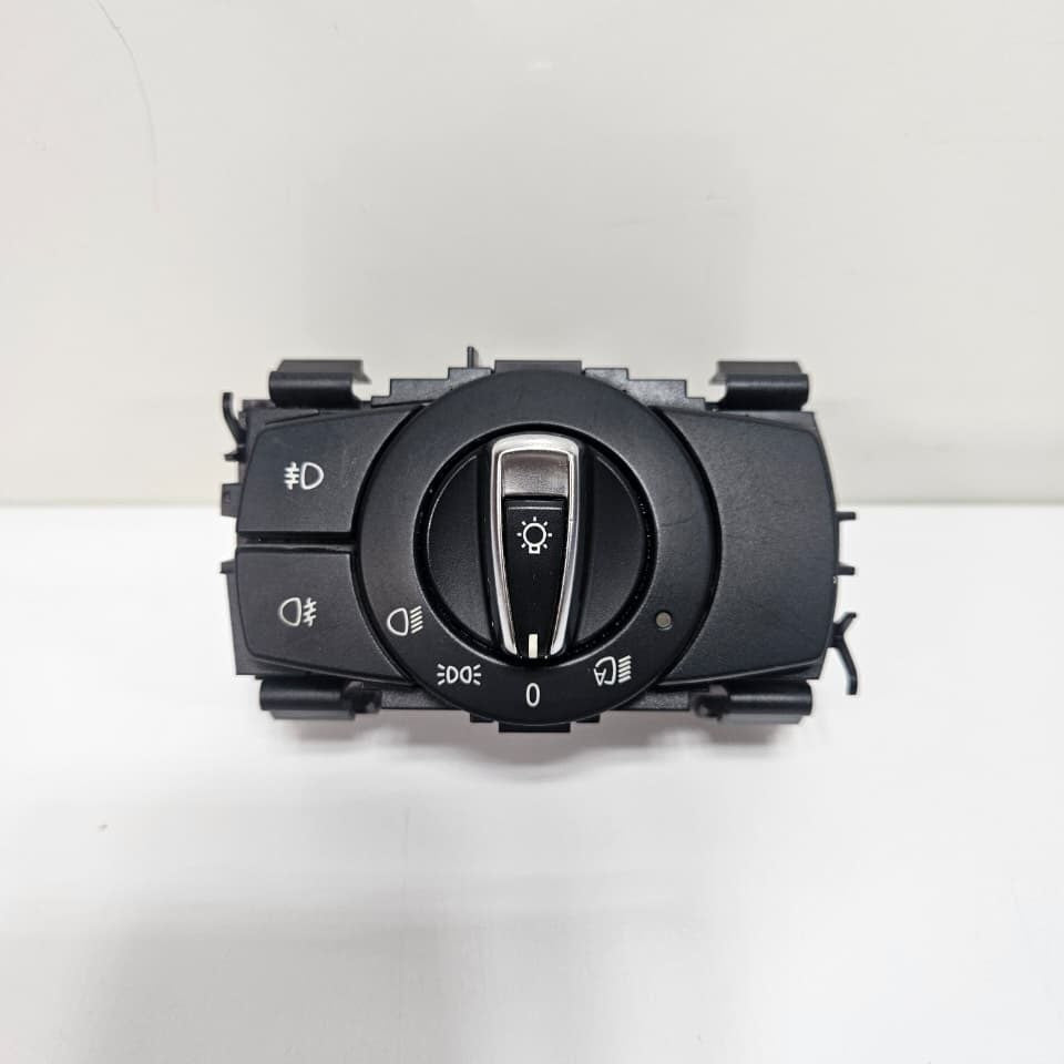 OEM BMW E90 E91 E92 E82 E84 E88 Xenon Headlight Light Control Switch 9169404