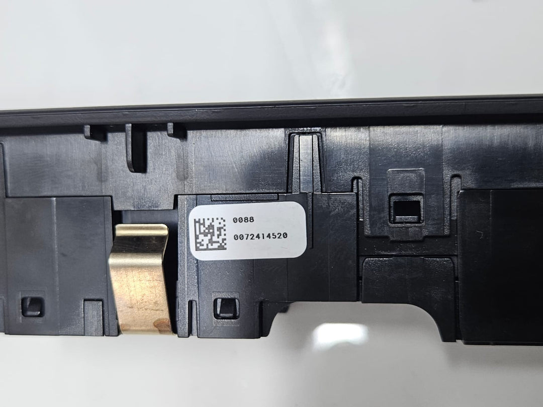 7949454-19-23 BMW 330i 3 Series G20 G30 Radio Power Volume Control Buttons OEM