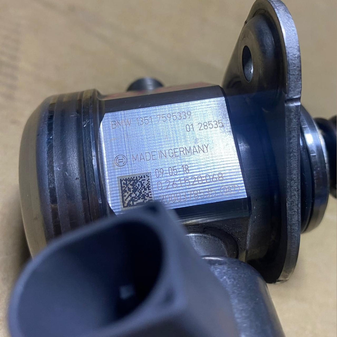 2014-2018 BMW X5 High Pressure Fuel Pump 7595339 550i, 650i, 750i, 750Li, X6, an