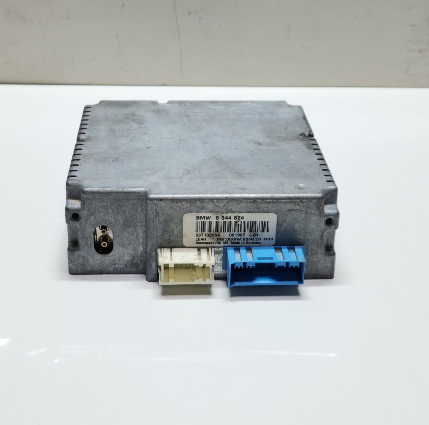 BMW TV Video Module 6944674 735i and 750 OEM