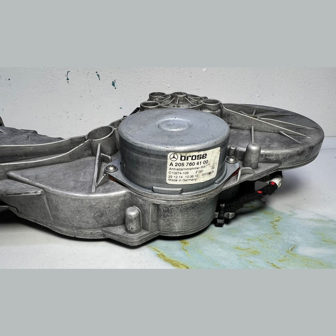 Mercedes W205 C-Class Power Tailgate Liftgate Motor Actuator A205 7604100 OEM