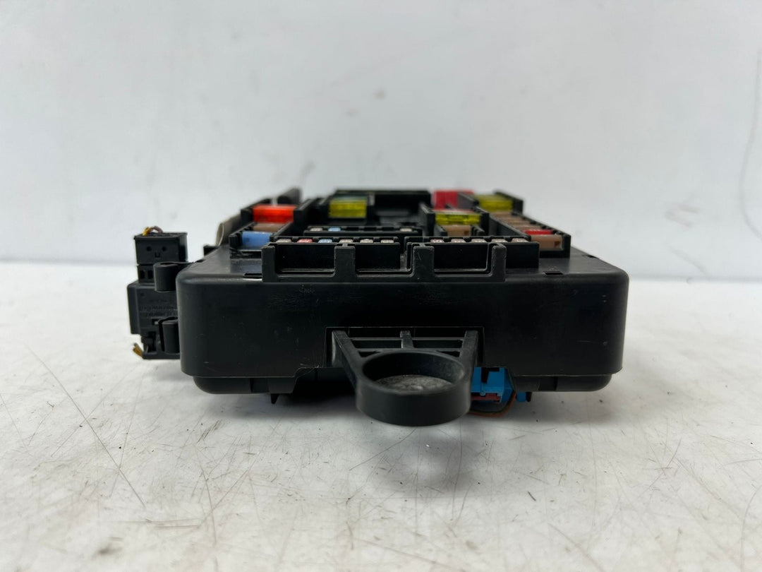 2014-2015 BMW 320i, 328i, 335i Rear Power Distribution Fuse Box 9337882 OEM