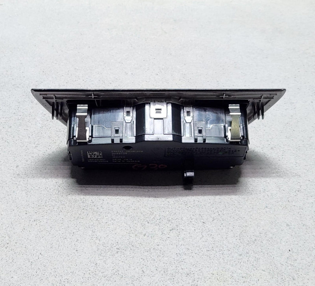 2017-2023 BMW 530i Headlight Switch Control Unit 9493738 5 Series G30 G31 G32 