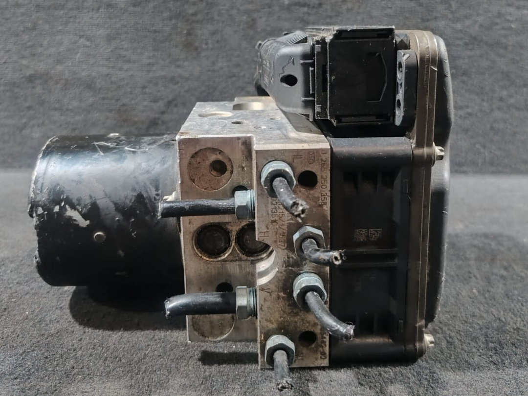 BMW F01 F02 DSC ANTI LOCK BREAKING SYSTEM Hydraulic Pump Unit Module - 6795069