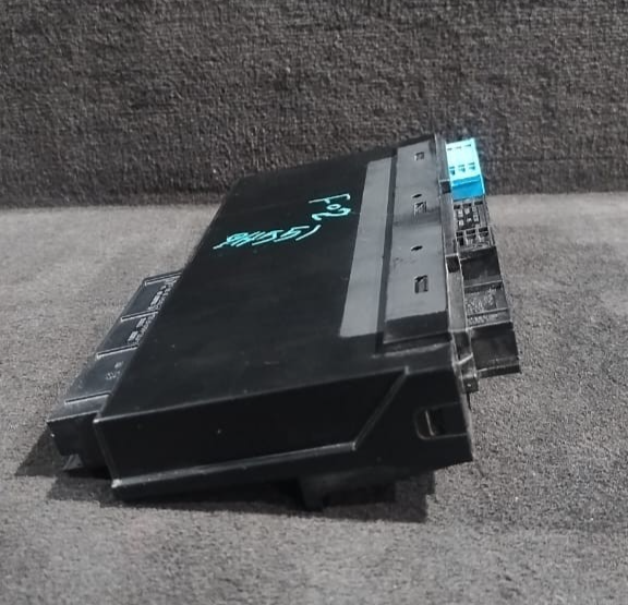 BMW 7 SERIES F01 LCI ECU BODY CONTROL MODULE JUNCTION BOX JBBFEIII V5 9286940