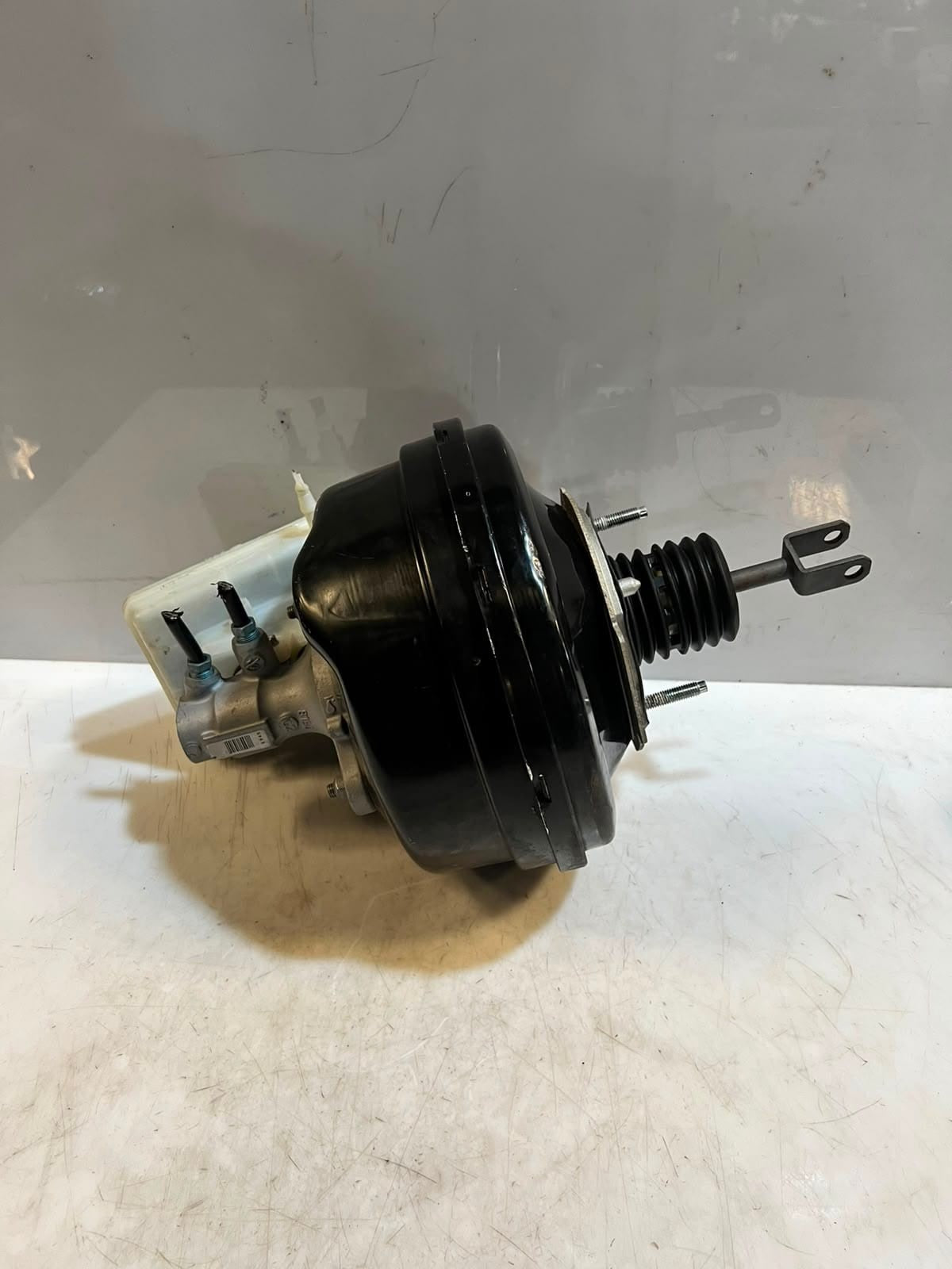 2010-2017 BMW X3 F25 Power Vacuum Brake Booster CYLINDER 6857869 OEM