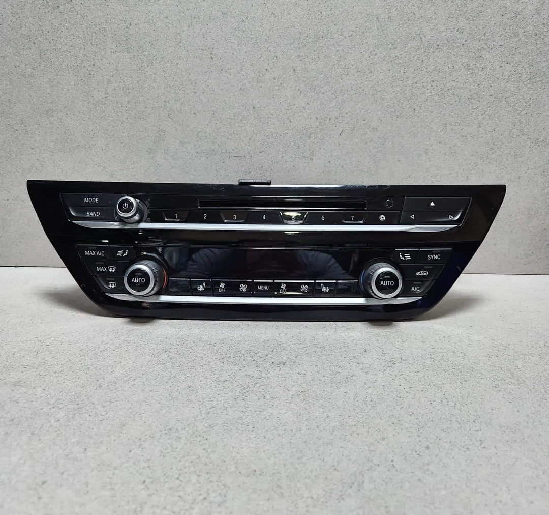 2018-2020 BMW 530e Climate Control Panel 6834437 530E and 530i