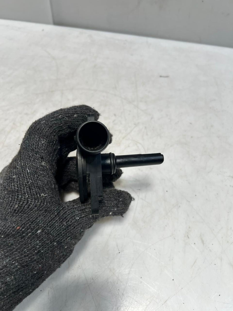 2003-2007 BMW 760Li E65 E66 E67 ENGINE Crankcase Vent Valve PVC 7549715 OEM