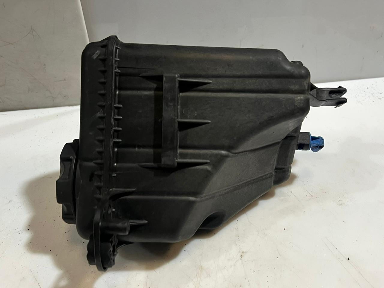 BMW M3 G80 F06 F07 F10 F11 F18 Coolant Expansion Tank 7647283 OEM