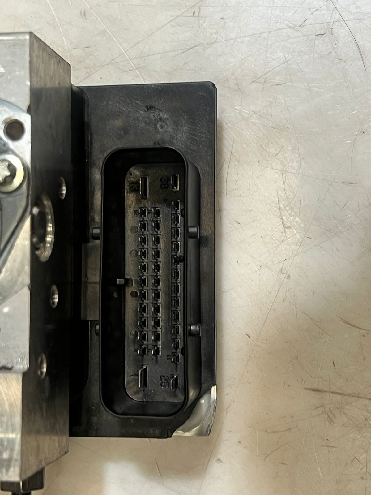 2005-2010 BMW X3 E83 Abs Pump Hydraulic block lock brake 3424682