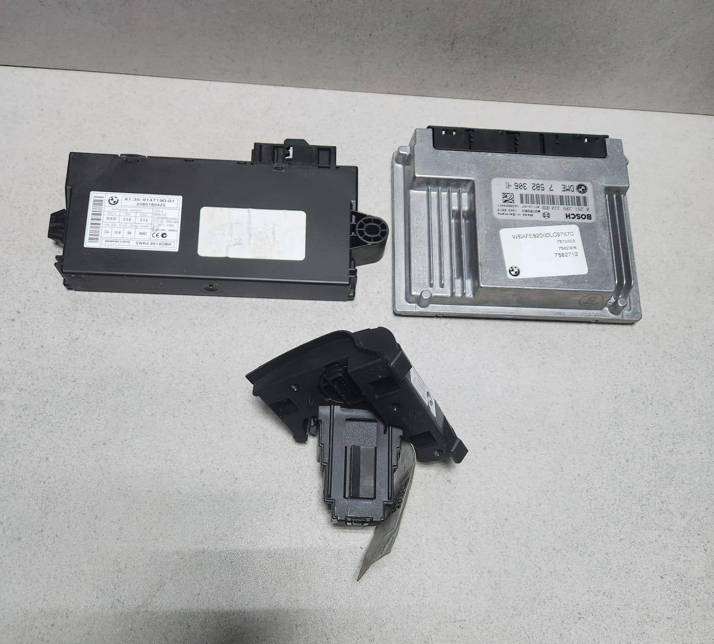 2006-2009 BMW X5 4.8I Engine Control Unit 7582306 N62N ECU SET RHD