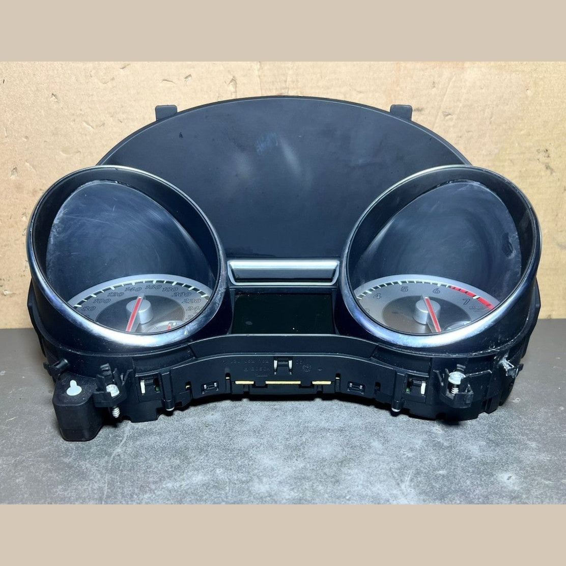 14-17 Mercedes-Benz W117 CLA Instrument Cluster Speedometer A117 9004001 OEM