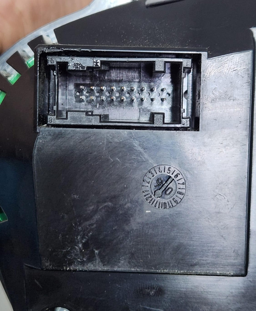 2007 BMW X5 Instrument Cluster 9143835 X5 E70