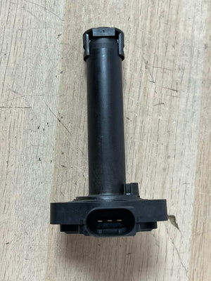 2006-2011 BMW 323i Oil Level Sensor 7607910 323i, 325i, E82 E90