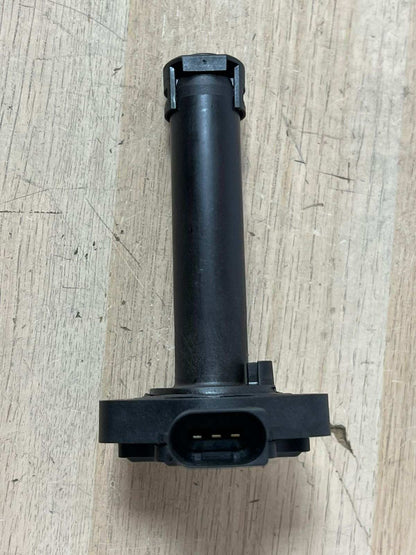 2006-2011 BMW 323i Oil Level Sensor 7607910 323i, 325i, E82 E90 