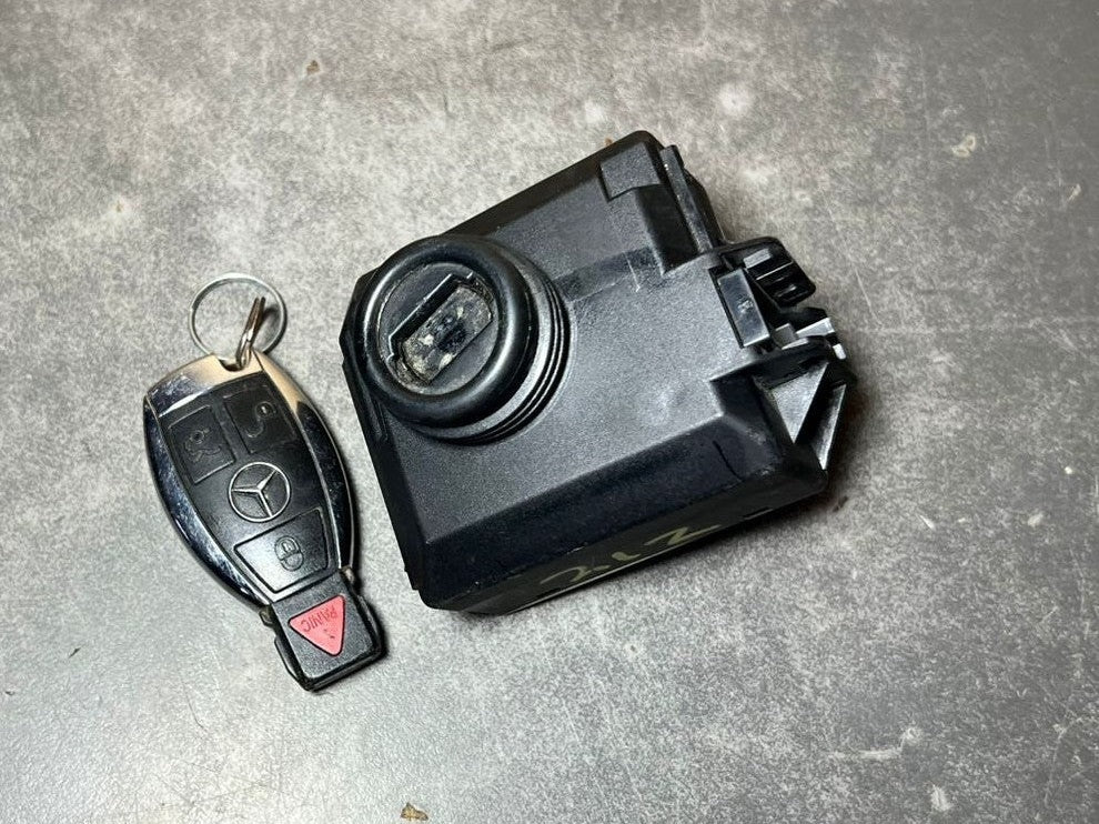 08-12 Mercedes W212 E-Class Ignition Switch Module Unit W/key A212 9055200 OEM