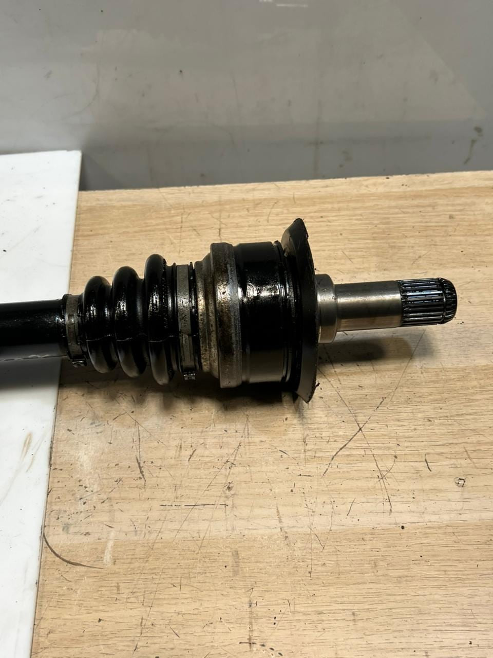 2014-2016 BMW 435i F32 Rear RIGHT Axle Shaft 7597678