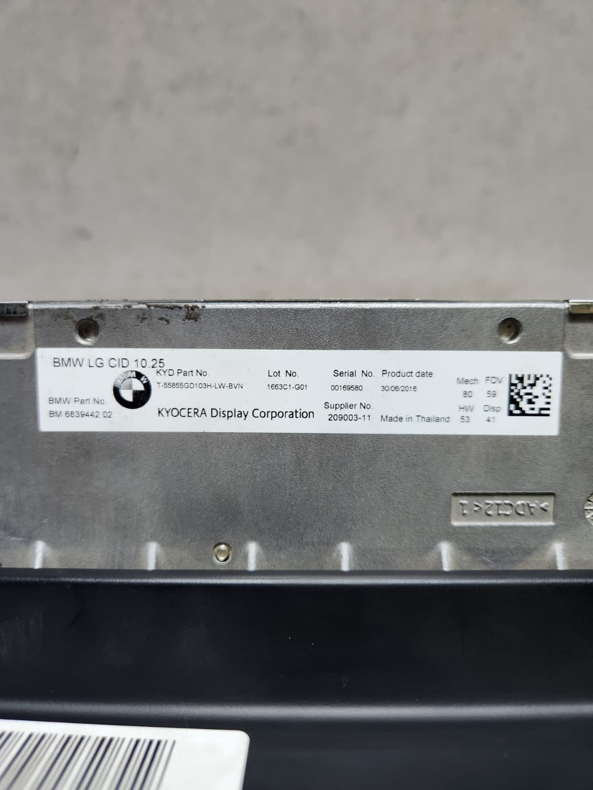 2016-2019 BMW 740i Central Information Display Screen 6839442 7 Series G11 G12 