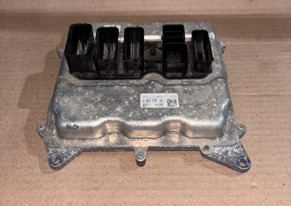 BMW X1 20i E84 N20 ENGINE CONTROL UNIT ECU KIT DME 8603576