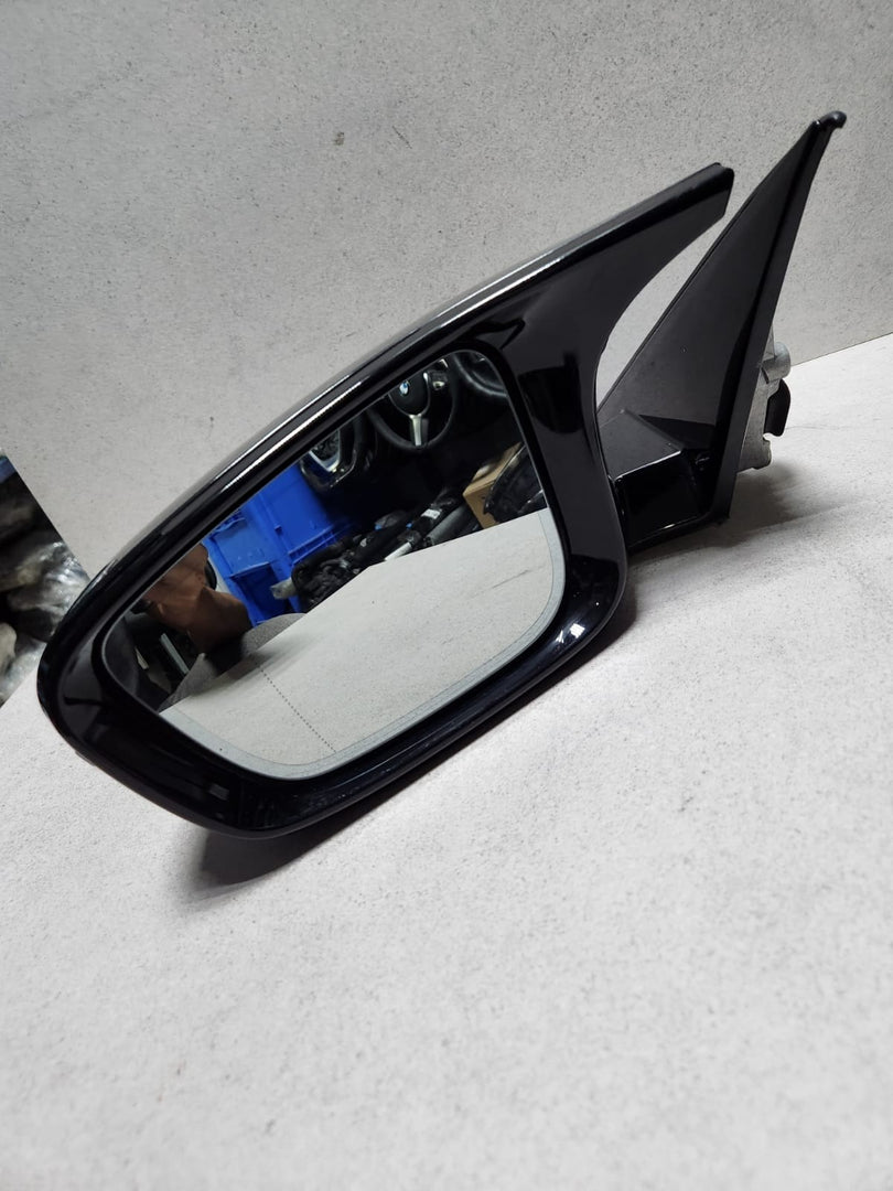 BMW Left Side Door Mirror F0184101U668B 5 Series G30 G31
