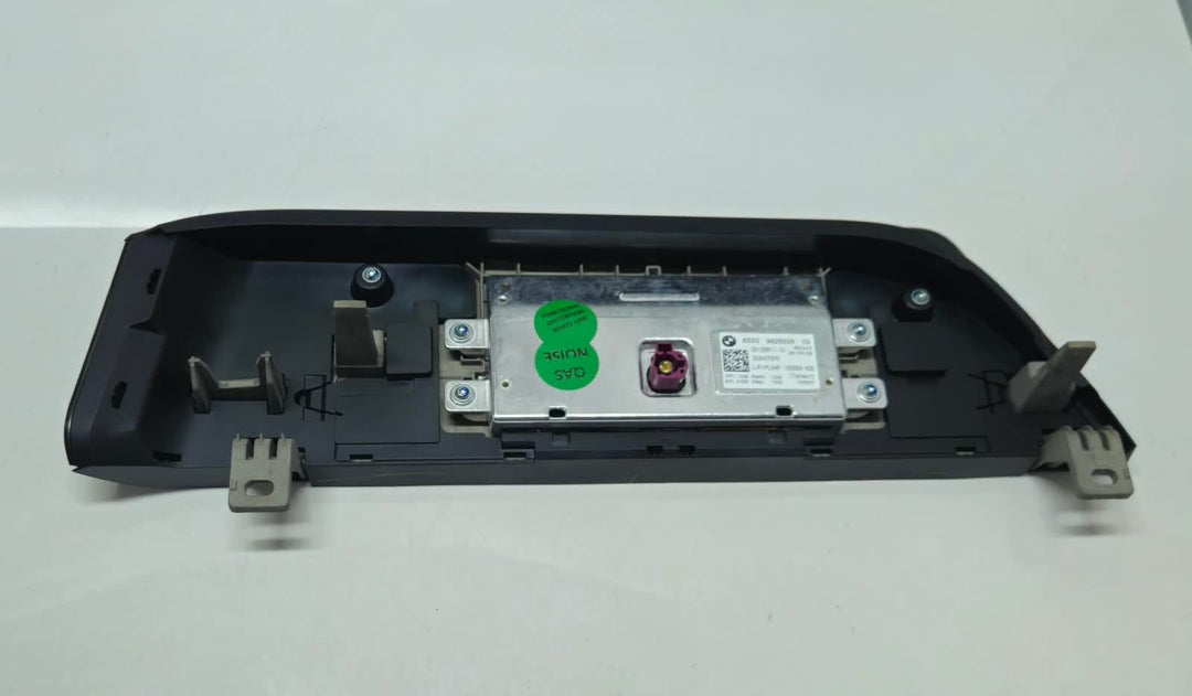9826556-2021 BMW G26 RHD Central Information Display OEM