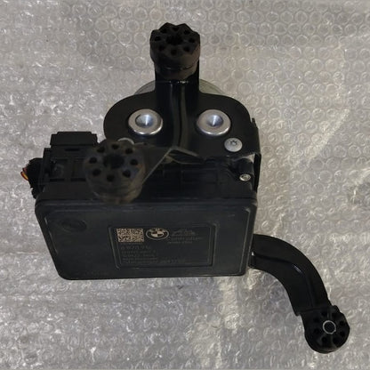 OEM BMW 3 Series Gt F34 2014 Diesel ABS Pump Assembly 6870914 6870913