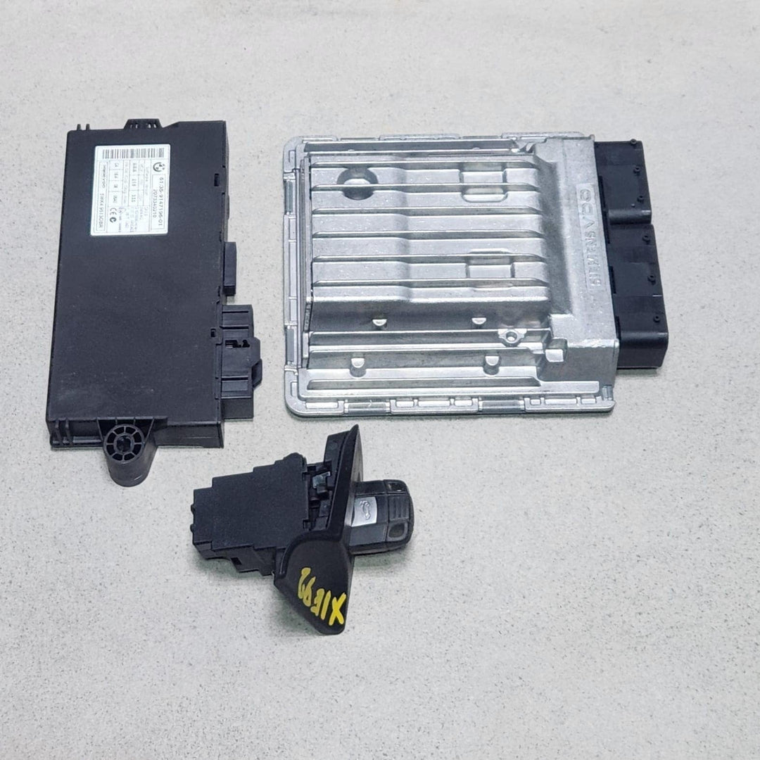 2007-2013 BMW 335i E92 N54 Engine Control Unit 7583332 535i 335i
