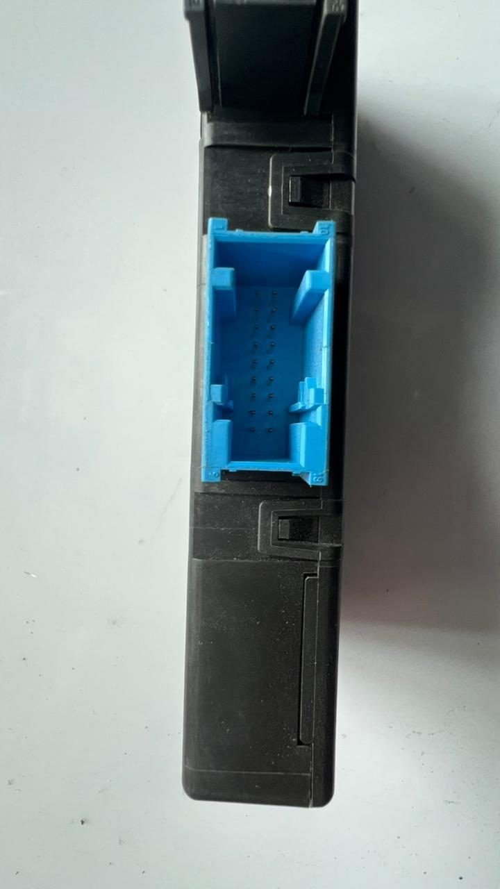 2010-2016 BMW X3 Central Gateway Control Module 9286953 ZGW X3 X4 F25 F26