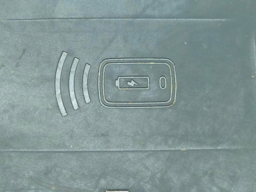 5A1DB18-2019-2026 BMW X7 G26 Wireless Charging Module OEM