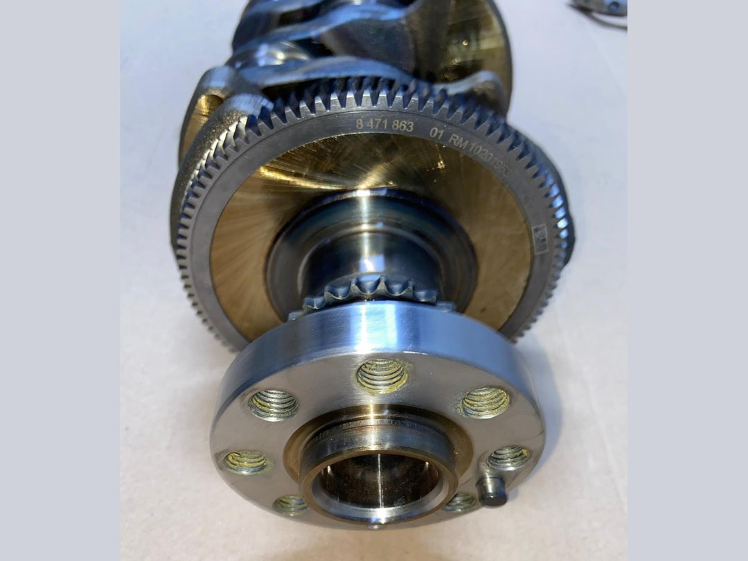 OEM BMW PETROL ENGINE B48B20A CRANKSHAFT AND PISTON SET 5A24670 8671502 25 km
