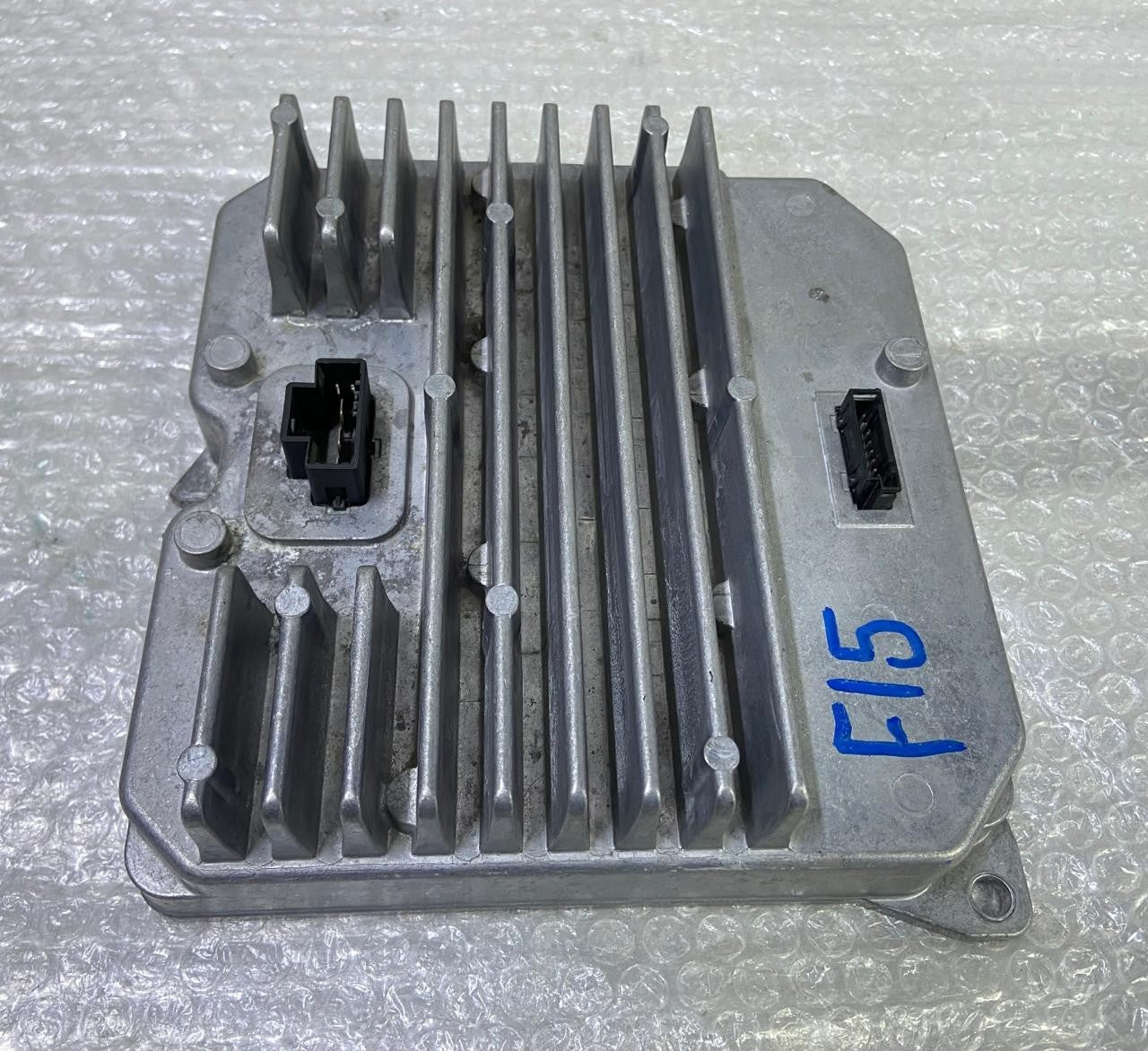 OEM BMW F15 X5 VOLTAGE CONVERTER CONTROL MODULE 9329336