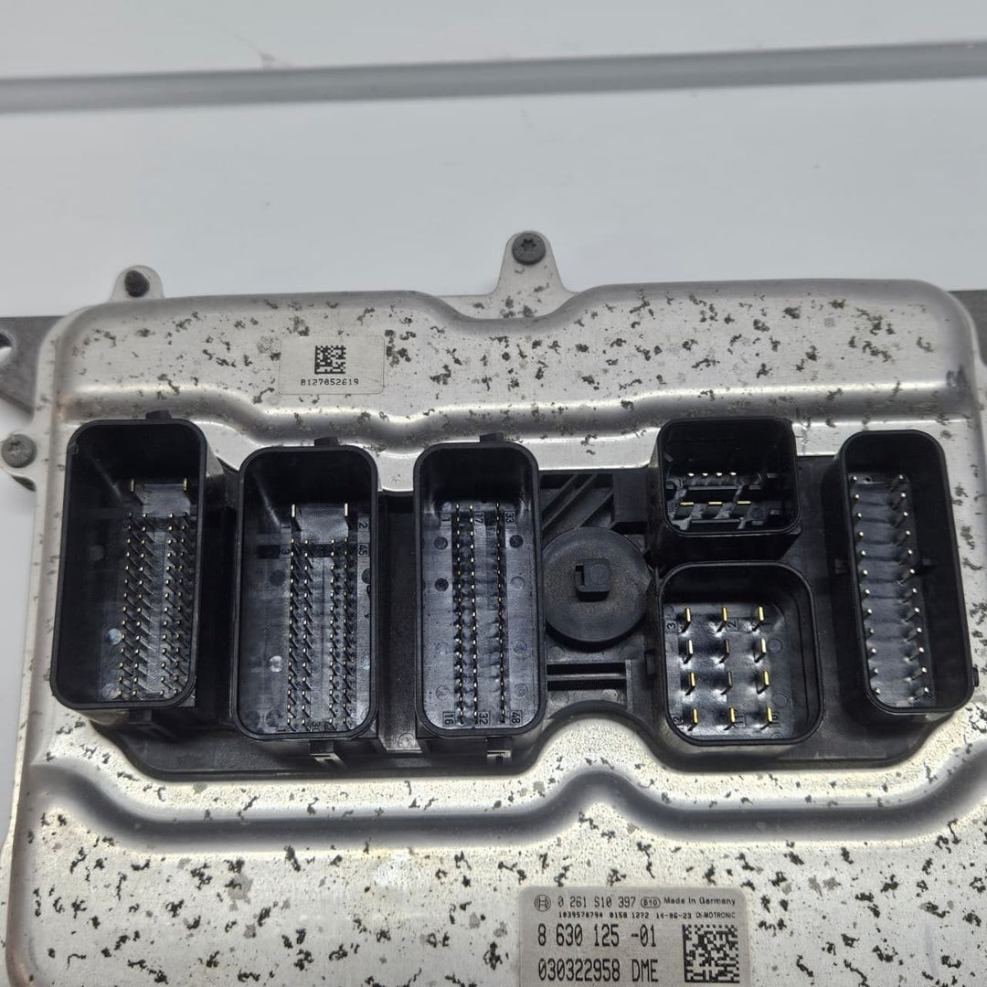 2014 BMW  116i F20 N13 Engine Control Unit ECU KEY SET DME 8630125 OEM