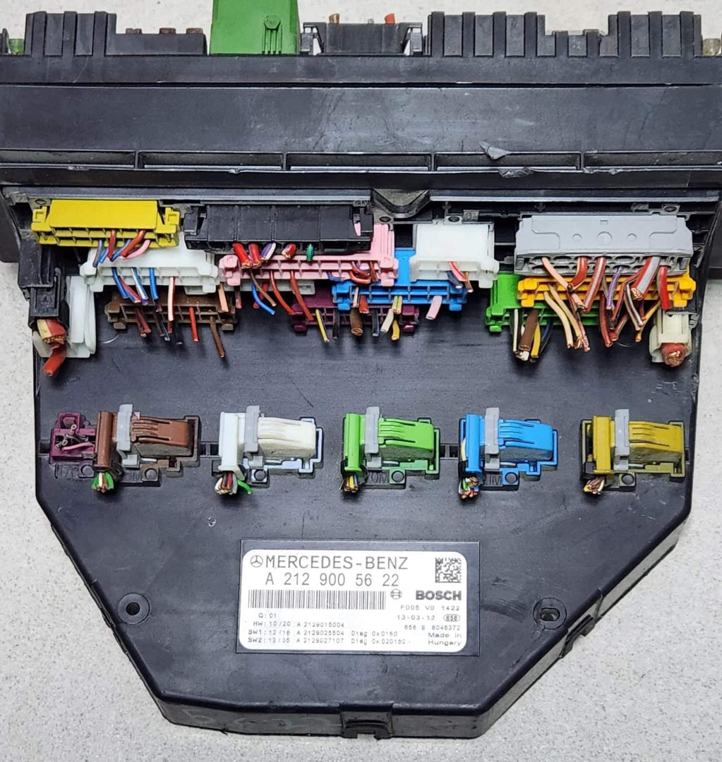 Mercedes-Benz C W204 Control Module Unit Sam Fuse Box A2129005622 