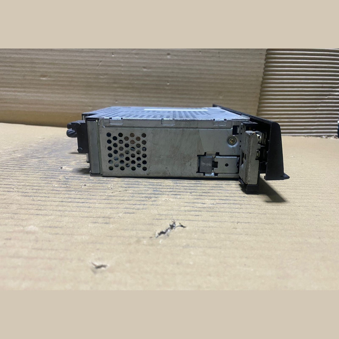 1999 BMW 528i Radio Receiver 8380229 E39 528i model 