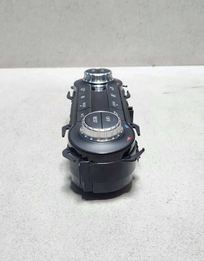 2014 Mercedes-Benz CLA250 Climate Control Module A2469001908 CLA and B-Class