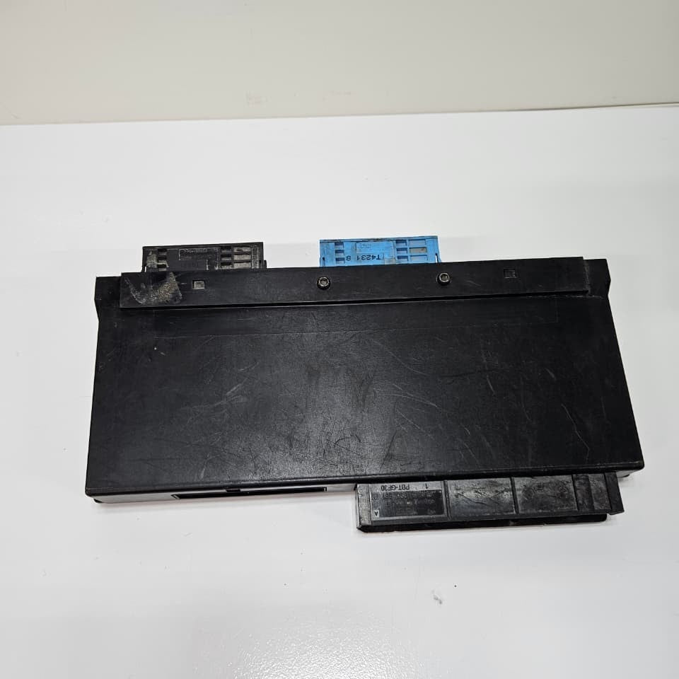 BMW E87 E90 E91 E92 E93 JUNCTION BOX BODY CONTROL 6971960 OEM