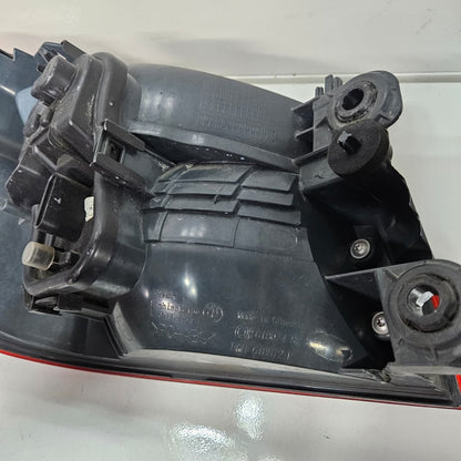 7296098-BMW 4 Series F32 F33 F36 M4 F82 Rear Taillight Rear Right LED