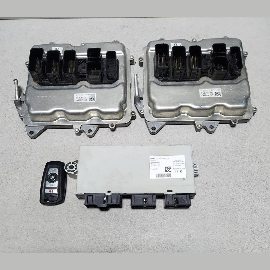 2014-2016 BMW 550i Engine Control Module 8636967 550i and X5 N63N