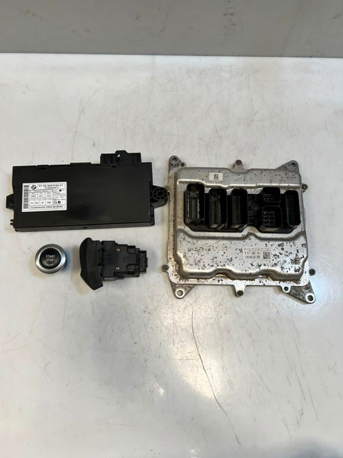 2013 BMW X1 E84 20iX N20 Engine Control Unit ECU SET DME+ CAS3 8617569 OEM