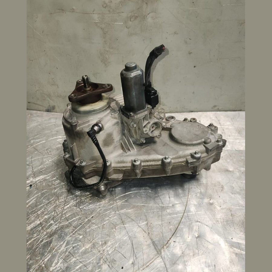 2007-2013 BMW X5 Transfer Case 7574777 X5 E70 ATC 700 USED 90K KM
