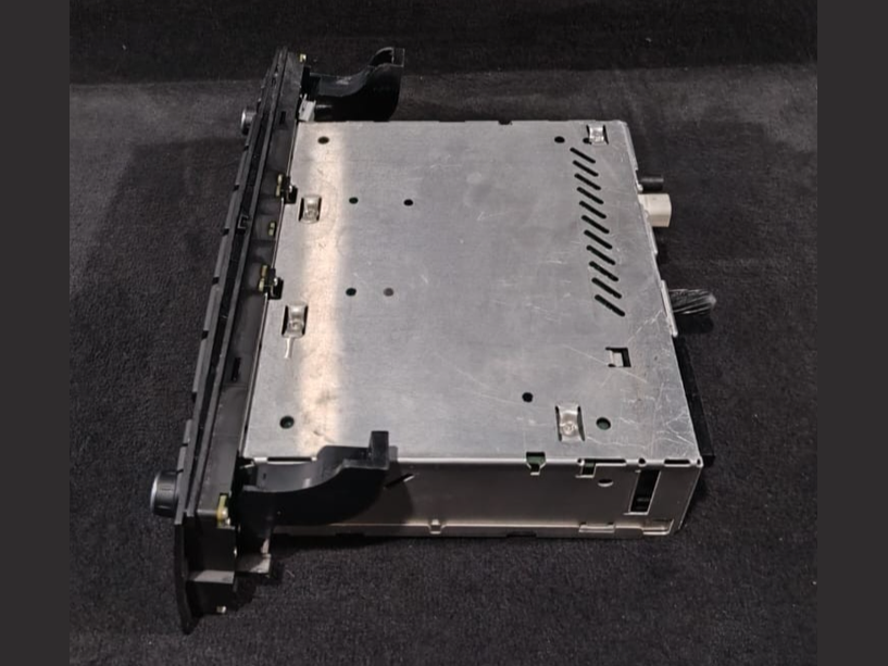 BMW 1 3 Series E81 E82 E90 LCI  STEREO RECIVER CD PLAYER HEAD UNIT - 9343207