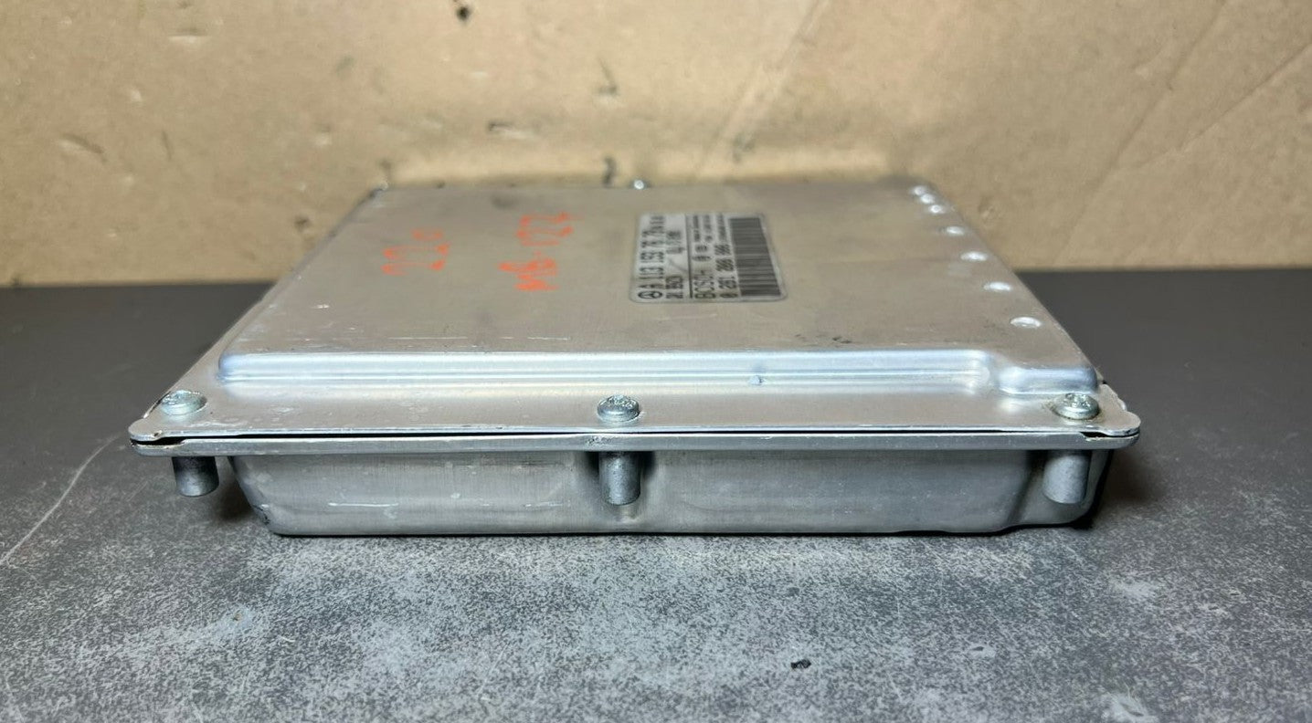 01-06 Mercedes W220 S-Class Engine Control Module Unit ECM ECU A113 1537679
